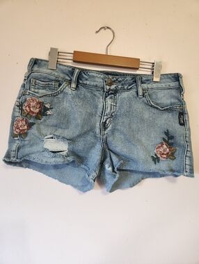 Silver Jeans Aiko Mid Rise Floral Embroidered Distressed Denim Shorts Size 29